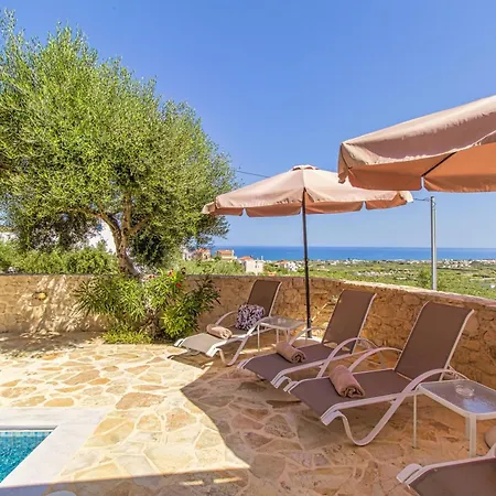 Villa Theo With Sea View
